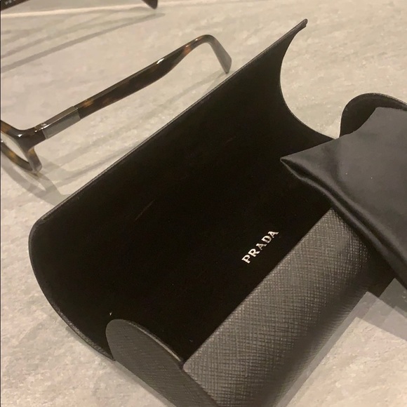 Prada frames. Just add your RX lenses. - Picture 8 of 8